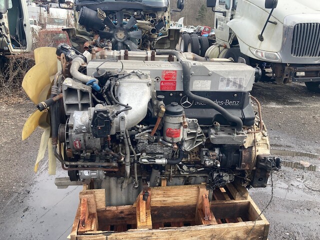 2009 Mercedes OM460LA-MBE4000 Diesel Engine