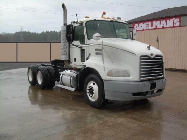 2005 Mack Vision T/A Day Cab