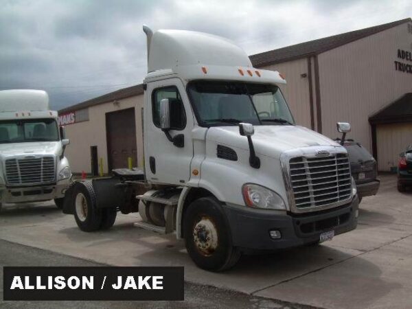 2010 Freightliner S/A Day Cab