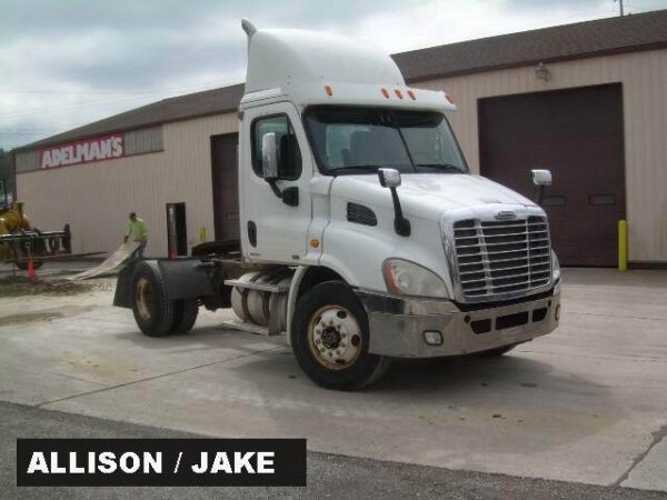 2010 Freightliner S/A Day Cab