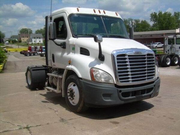 2011 Freightliner S/A Day Cab