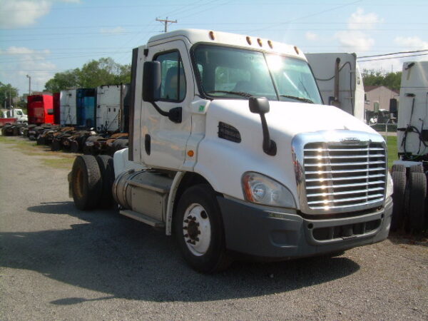 2013 Freightliner S/A Day Cab