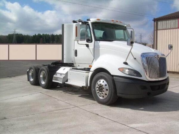 2017 International Prostar T/A Day Cab