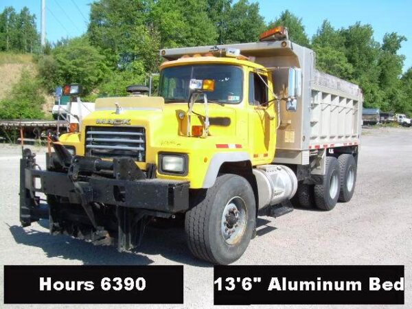 2001 Mack RD T/A Dump- Stock# 059620