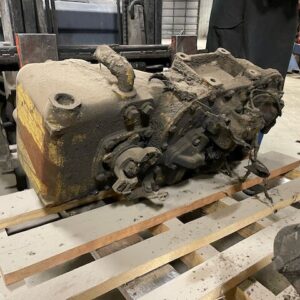 CLARK 2420 H 15 TAKEOUT TRANSFER CASE