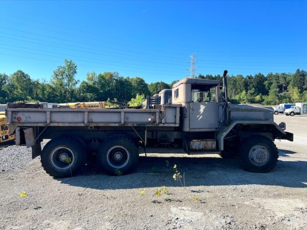 AM GENERAL CARGO TRUCK