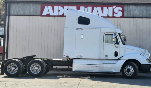 2002 Freightliner Columbia T/A Sleeper